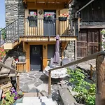 3 Etoiles * クールシュヴェル